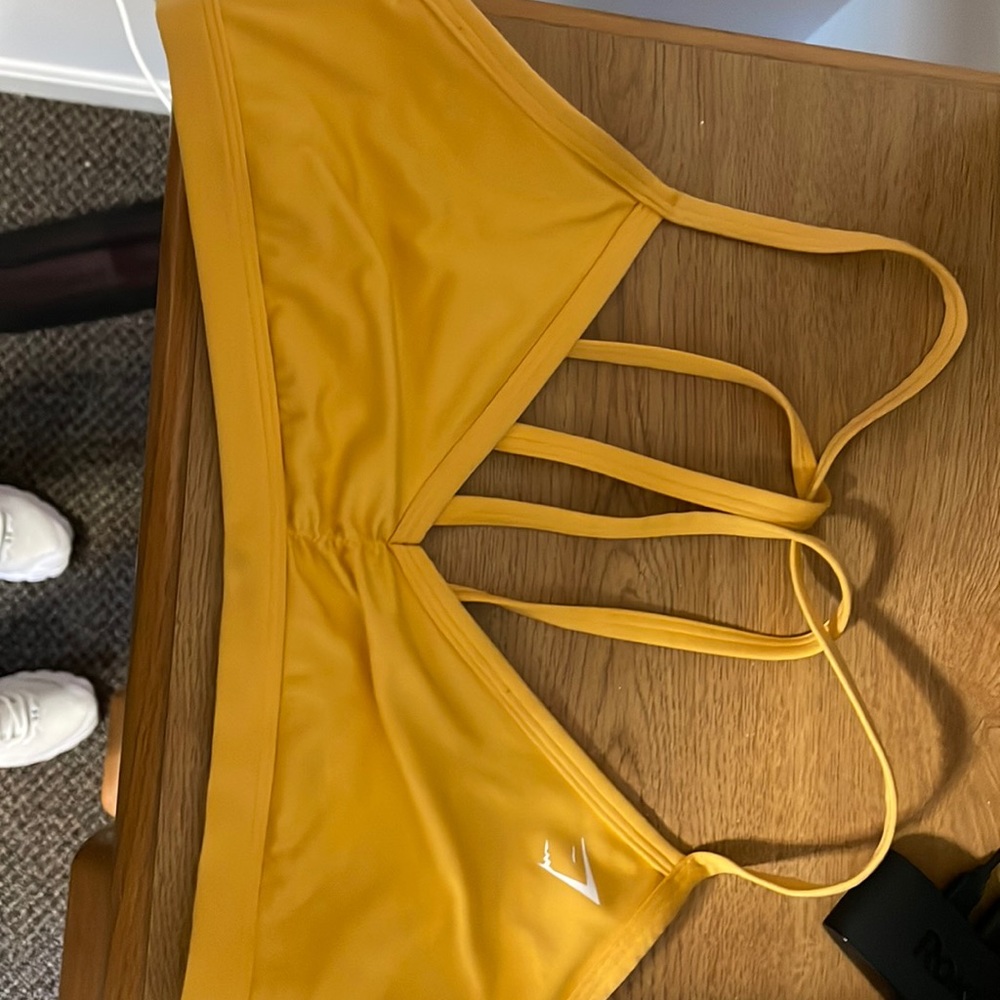 gymshark minimalist sports bra